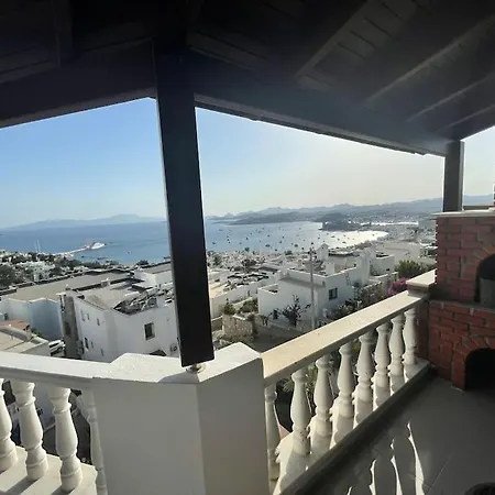 Villa Dublex House With Castle, Sea & View 150 M2 *