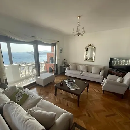 Villa Dublex House With Castle, Sea & View 150 M2