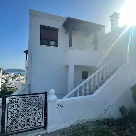 Dublex House With Castle, Sea & View 150 M2 Villa Bodrum