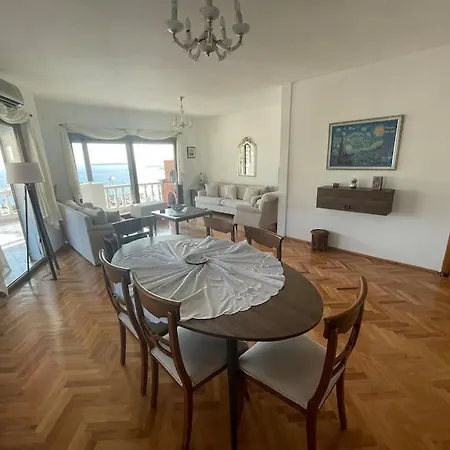 Вилла Dublex House With Castle, Sea & View 150 M2 Бодрум